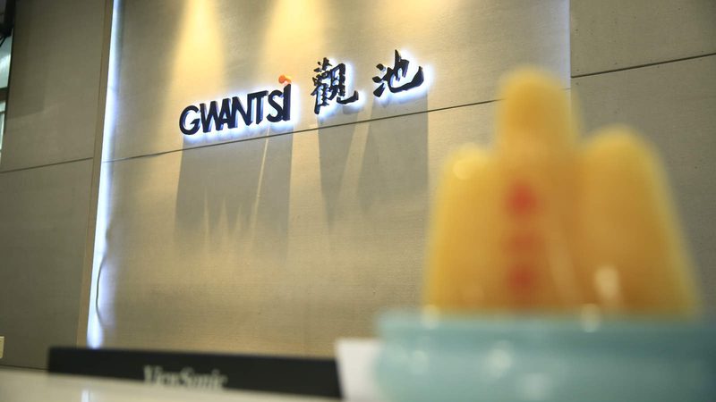 提交材料：创业者需准备以下材料向工商局提交：